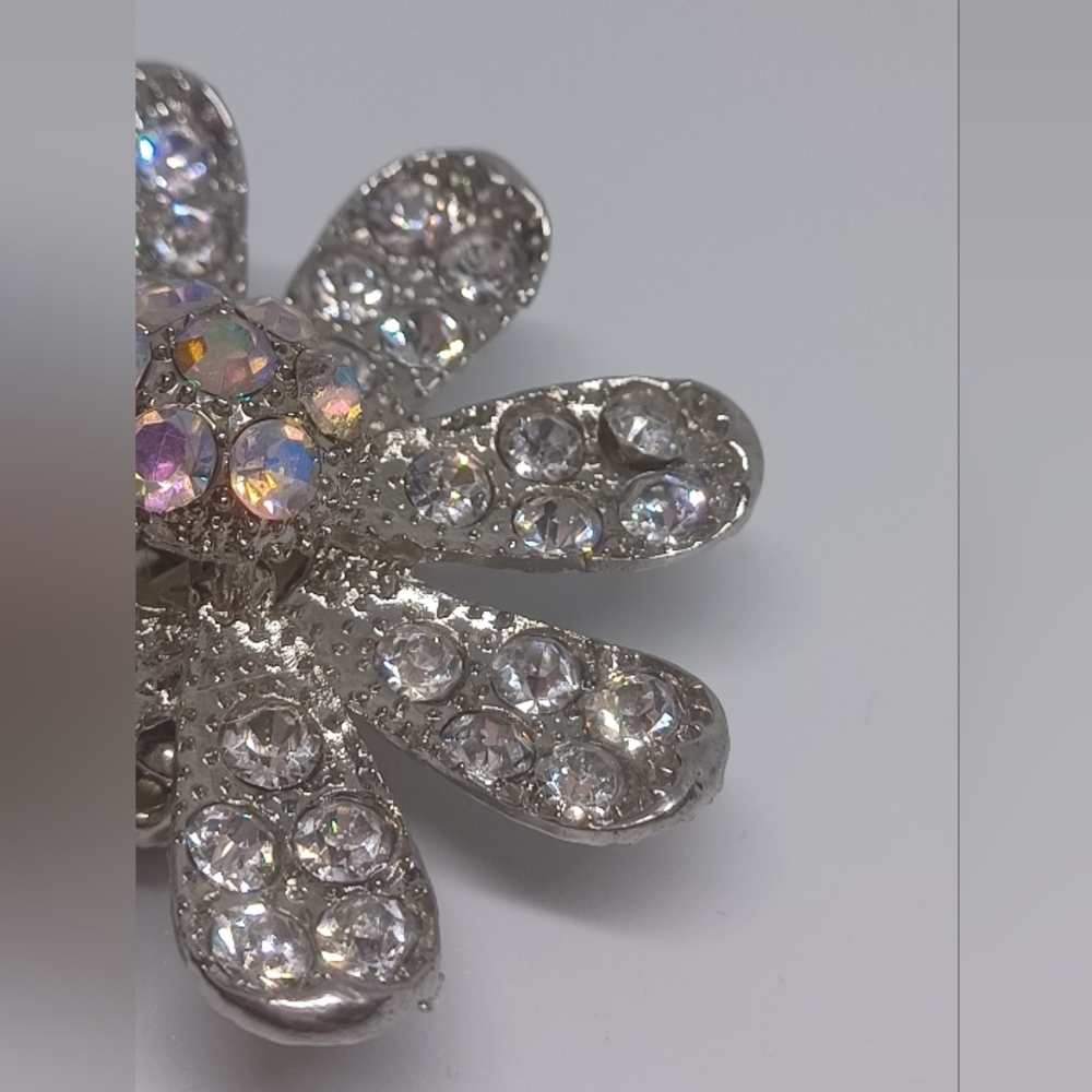 Silvertone Cocktail Rhinestone Flower Stretch Ring - Picture 12 of 13